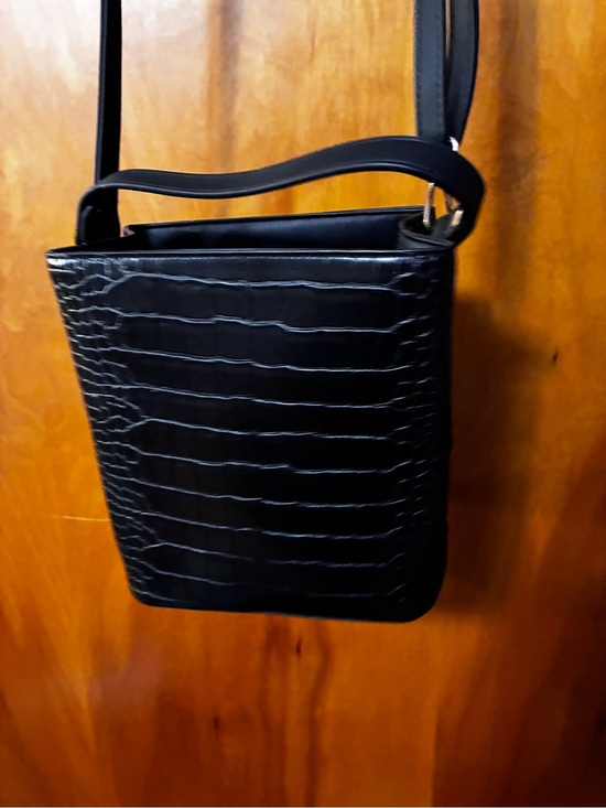 None Handbags - Black Croc-Embossed Leather Crossbody Bag handbag